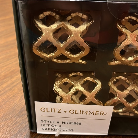 Glitz & Glimmer set of 4 napkin rings, NWOT - Picture 3 of 6